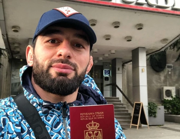 Российский чемпион мира по борьбе сменил гражданство